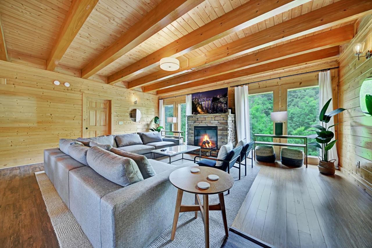 Gorgeous Large Mountain View Cabin W Hot Tub, Free Wifi, Games Sevierville Exterior photo