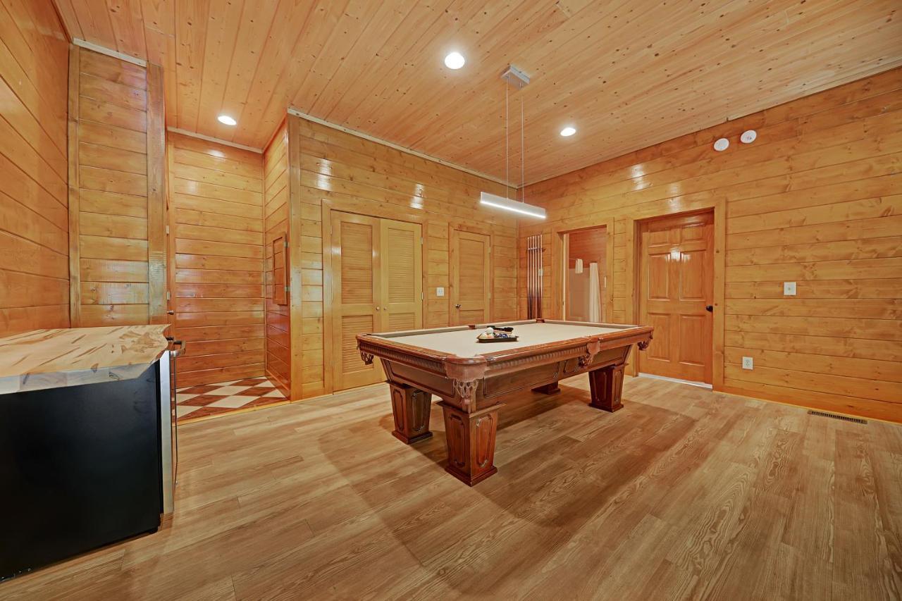 Gorgeous Large Mountain View Cabin W Hot Tub, Free Wifi, Games Sevierville Exterior photo