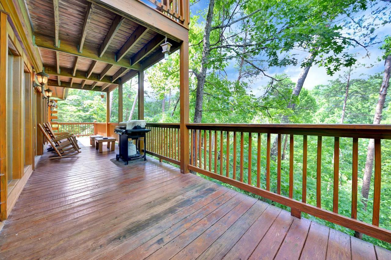 Gorgeous Large Mountain View Cabin W Hot Tub, Free Wifi, Games Sevierville Exterior photo